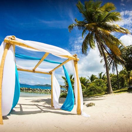 Frenchmans Hotel Frenchman Cay Buitenkant foto
