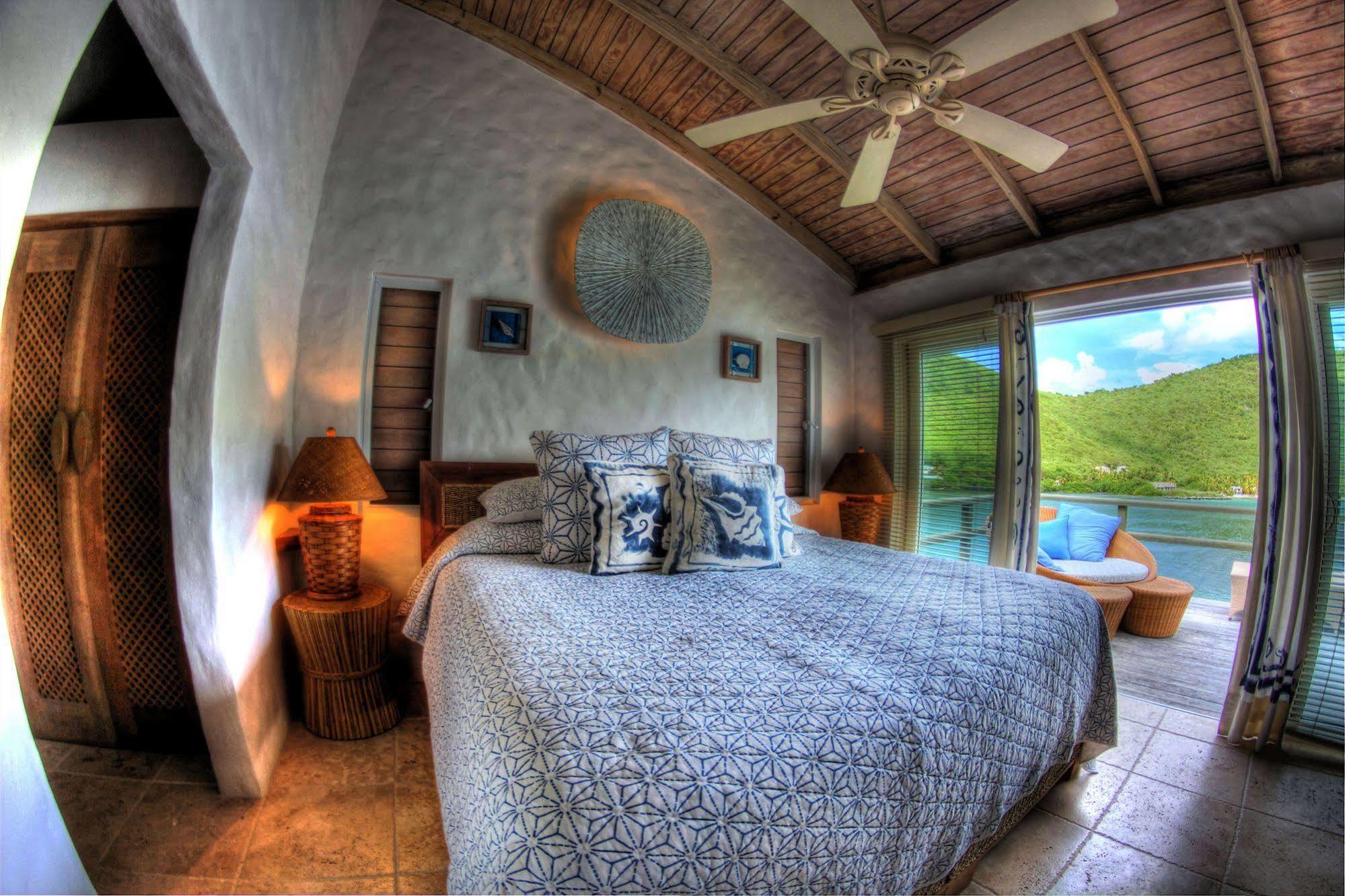 Frenchmans Hotel Frenchman Cay Buitenkant foto